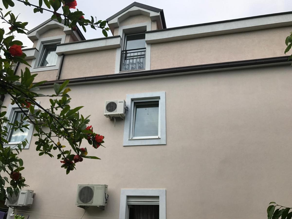 Villa Alla Bed And Breakfast Herceg Novi Exterior foto