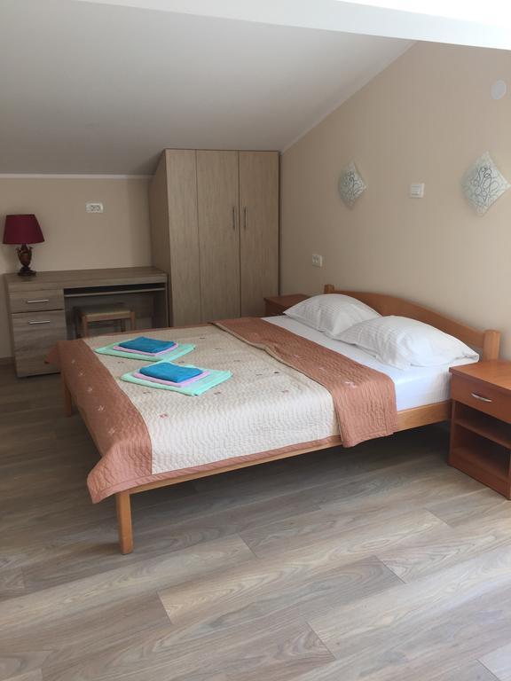 Villa Alla Bed And Breakfast Herceg Novi Exterior foto