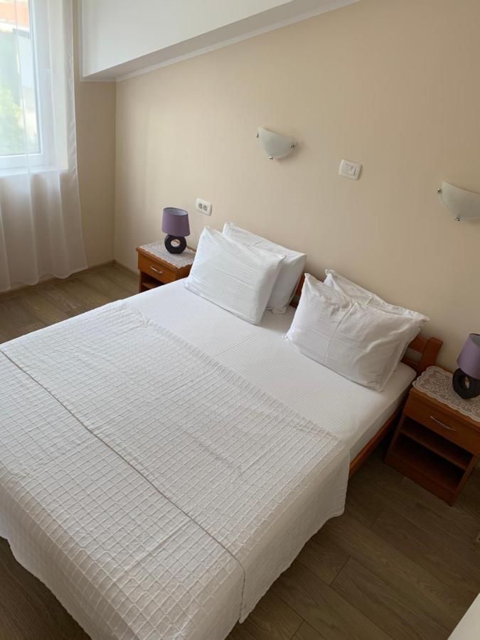 Villa Alla Bed And Breakfast Herceg Novi Exterior foto